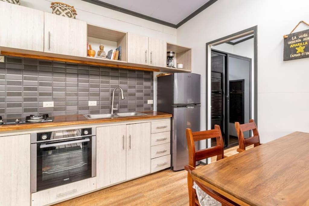Tiny House Monteverde Exterior photo